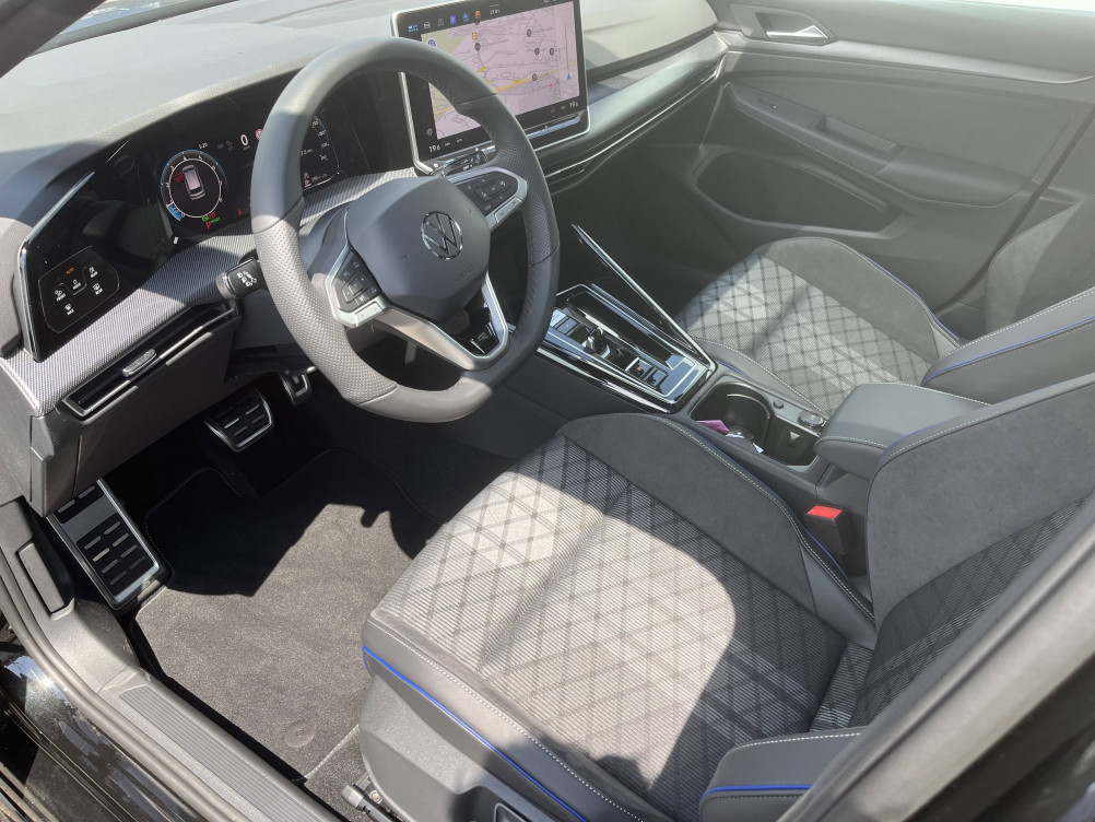 Acheter Volkswagen Golf Golf SW 1.5 eTSI EVO2 150 DSG7 R-Line 5p neuf dans les concessions du Groupe Faurie