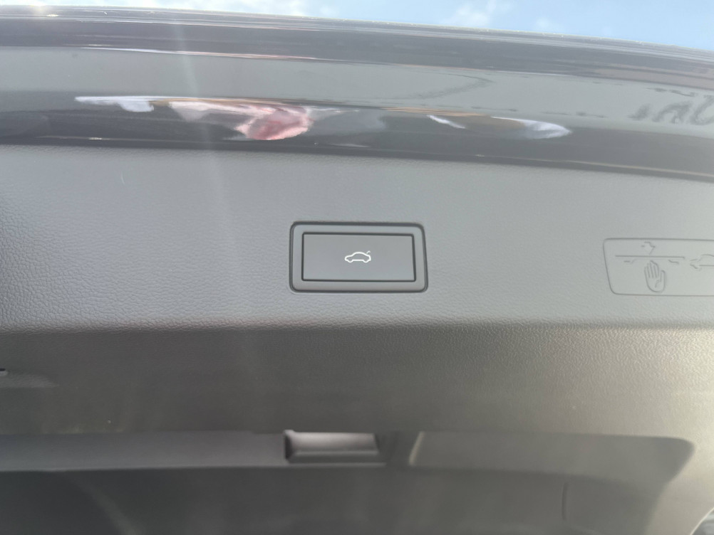 Acheter Volkswagen Golf Golf SW 1.5 eTSI EVO2 150 DSG7 R-Line 5p neuf dans les concessions du Groupe Faurie