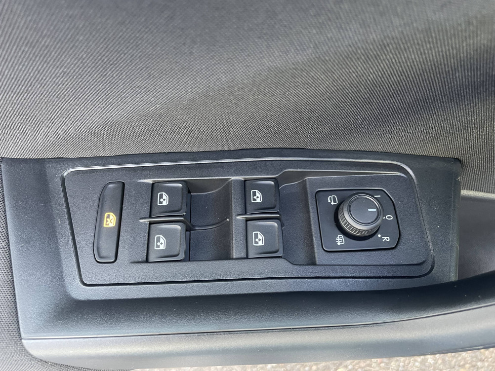 Acheter Volkswagen T-Roc T-Roc 1.5 TSI EVO2 150 Start/Stop DSG7 Life Plus 5p occasion dans les concessions du Groupe Faurie