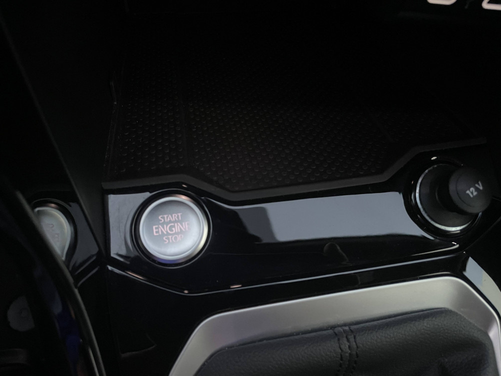 Acheter Volkswagen T-Roc T-Roc 1.5 TSI EVO2 150 Start/Stop DSG7 R-Line 5p occasion dans les concessions du Groupe Faurie