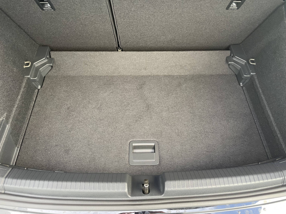 Acheter Volkswagen Polo Polo 1.0 TSI 110 S&S DSG7 R-Line 5p occasion dans les concessions du Groupe Faurie