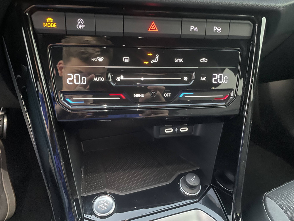 Acheter Volkswagen T-Roc T-Roc 1.5 TSI EVO2 150 Start/Stop DSG7 R-Line 5p occasion dans les concessions du Groupe Faurie