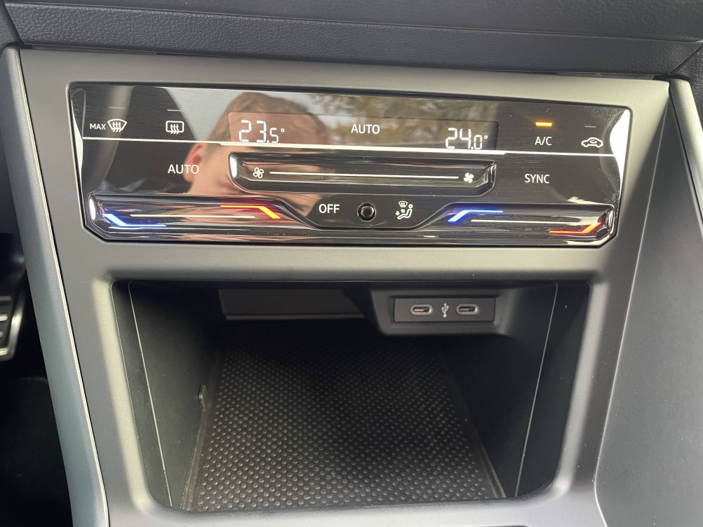 Acheter Volkswagen Polo Polo 1.0 TSI 110 S&S DSG7 R-Line 5p occasion dans les concessions du Groupe Faurie