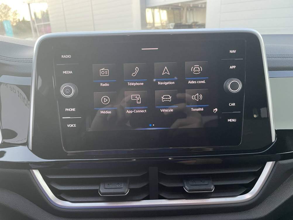 Acheter Volkswagen T-Roc T-Roc 1.5 TSI EVO2 150 Start/Stop DSG7 R-Line 5p occasion dans les concessions du Groupe Faurie