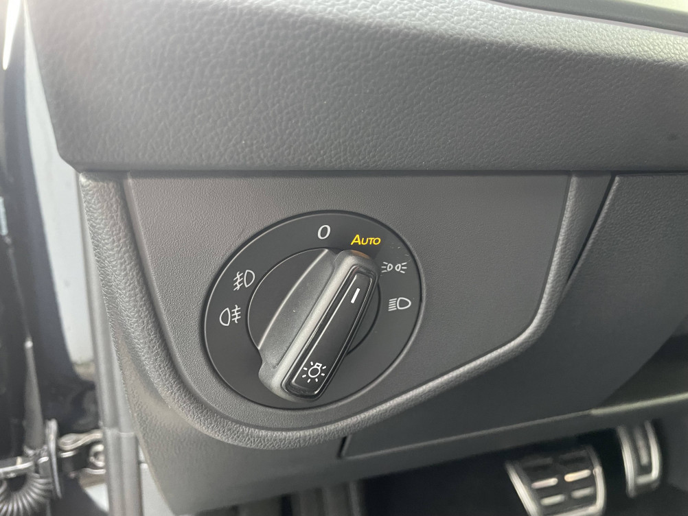 Acheter Volkswagen Polo Polo 1.0 TSI 110 S&S DSG7 R-Line 5p occasion dans les concessions du Groupe Faurie