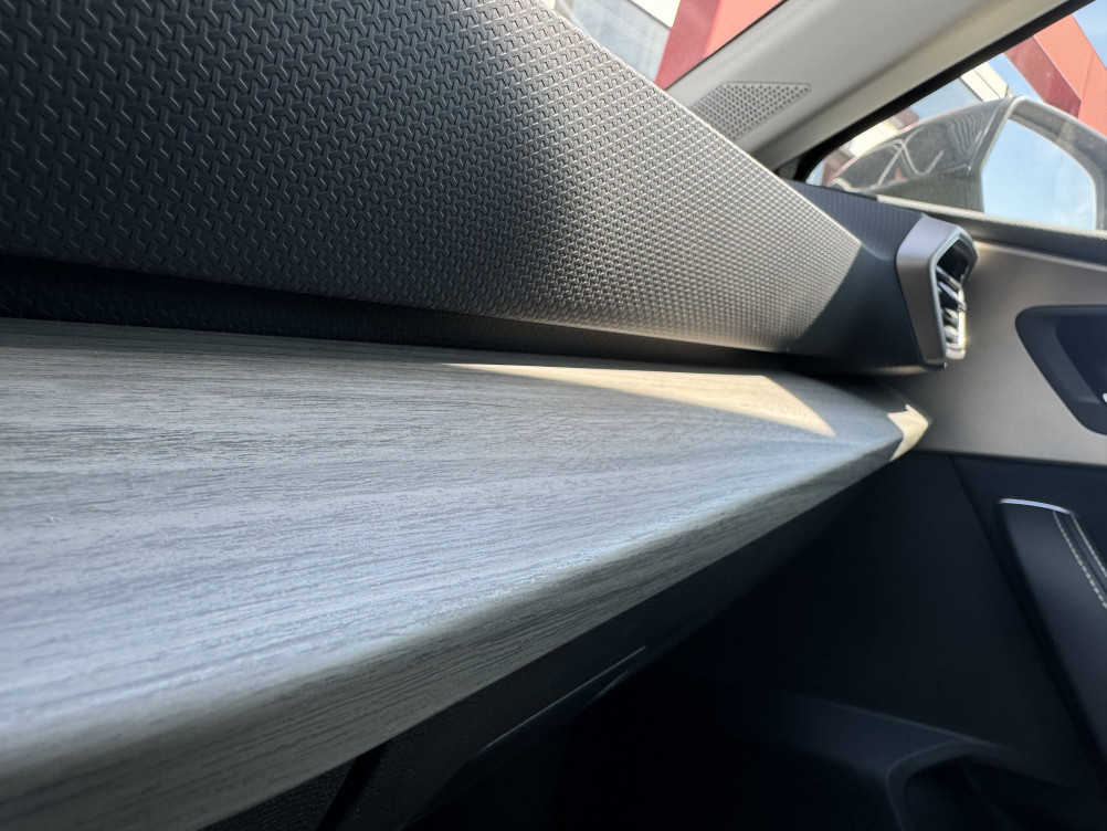 Acheter Seat Leon Leon e-Hybrid 204 ch DSG6 Xcellence 5p neuf dans les concessions du Groupe Faurie