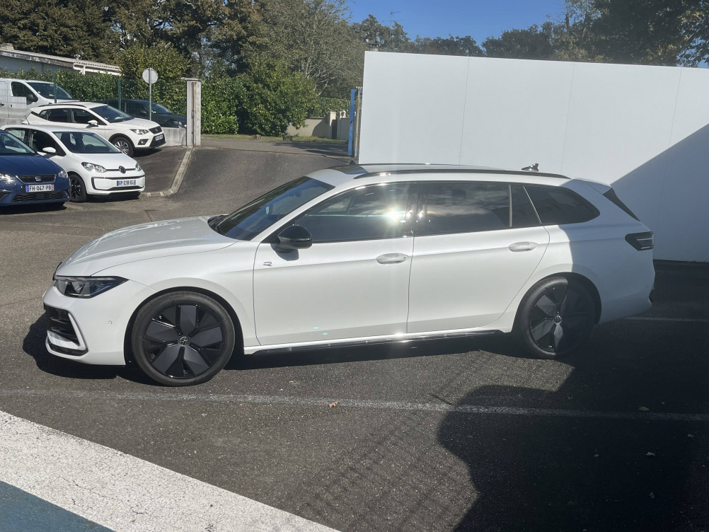 Acheter Volkswagen Passat Passat 2.0 TDI EVO SCR 150 DSG7 R-Line 5p neuf dans les concessions du Groupe Faurie