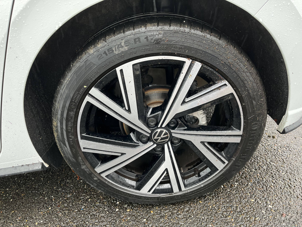Acheter Volkswagen Polo Polo 1.0 TSI 95 S&S DSG7 R-Line 5p occasion dans les concessions du Groupe Faurie