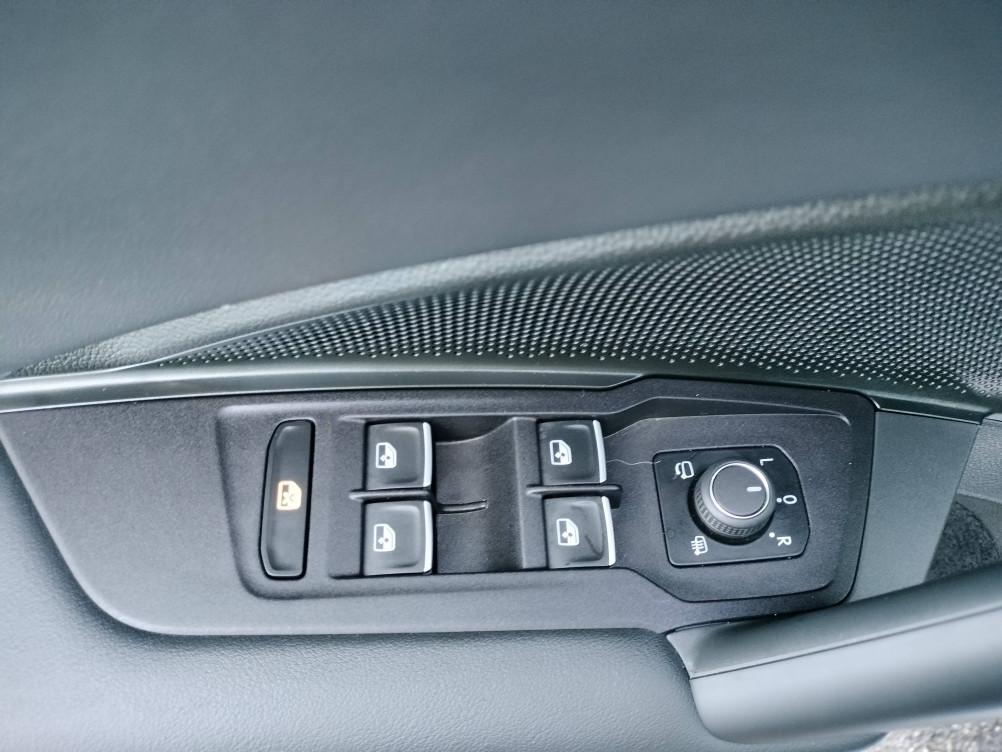 Acheter Volkswagen Tiguan Tiguan 1.5 eTSI 150ch DSG7 R-Line 5p occasion dans les concessions du Groupe Faurie