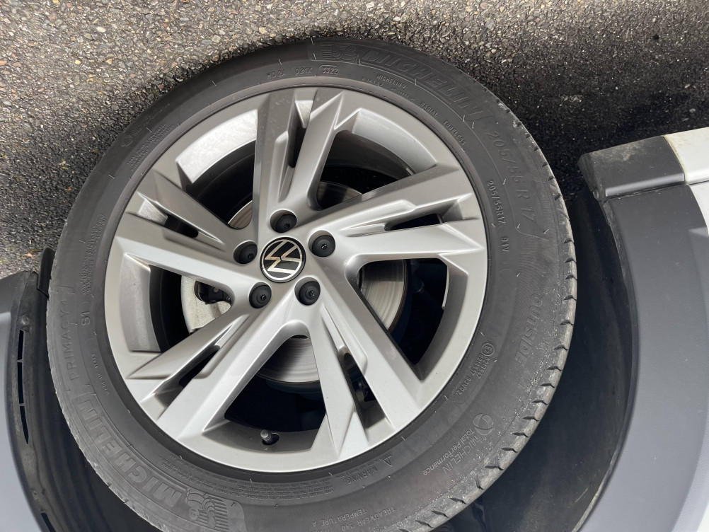 Acheter Volkswagen Taigo Taigo 1.0 TSI 110 DSG7 R-Line 5p occasion dans les concessions du Groupe Faurie