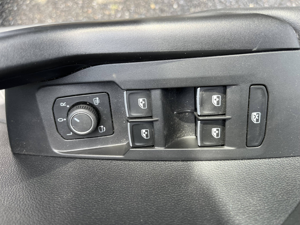 Acheter Volkswagen T-Cross T-Cross 1.0 TSI 110 Start/Stop DSG7 Active 5p occasion dans les concessions du Groupe Faurie