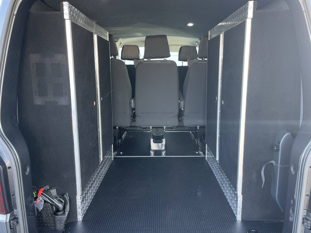 Acheter Volkswagen Transporter TRANSPORTER 6.1 PROCAB L1H1 2.0 TDI 204 DSG7 4MOTION EDITION 5p occasion dans les concessions du Groupe Faurie