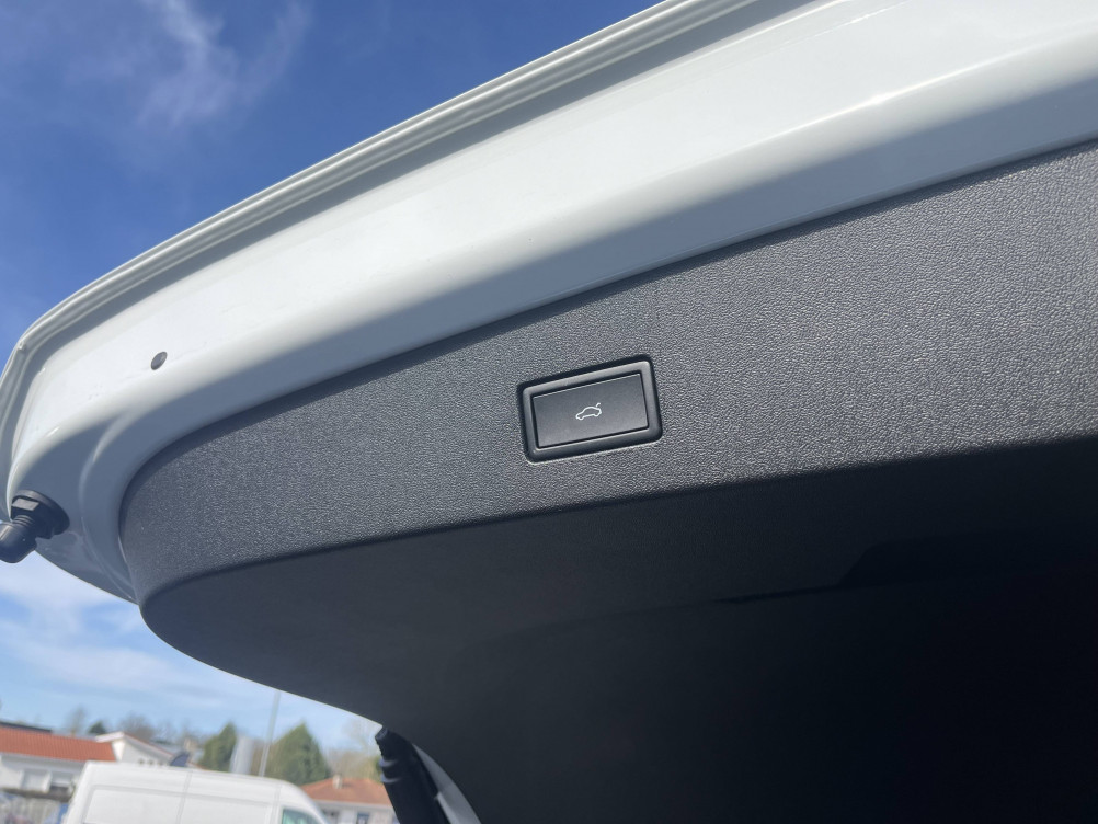 Acheter Volkswagen Tayron Tayron 1.5 eHybrid 204ch DSG6 5pl R-Line Edition 5p neuf dans les concessions du Groupe Faurie