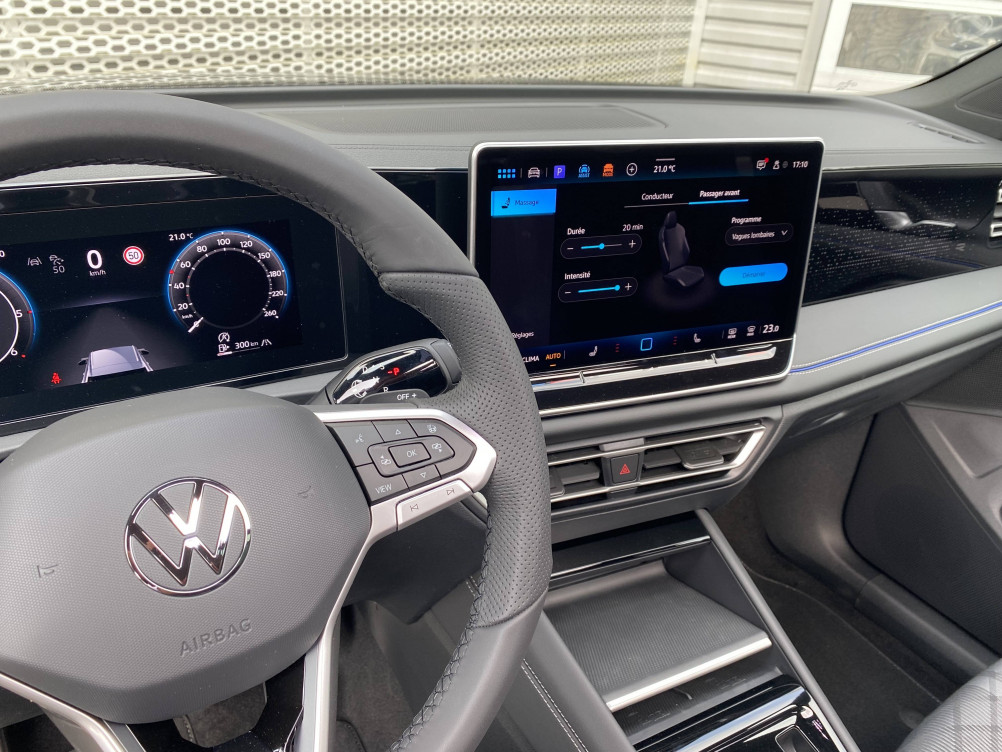 Acheter Volkswagen Tiguan Tiguan 2.0 TDI 150ch DSG7 R-Line Edition 5p neuf dans les concessions du Groupe Faurie
