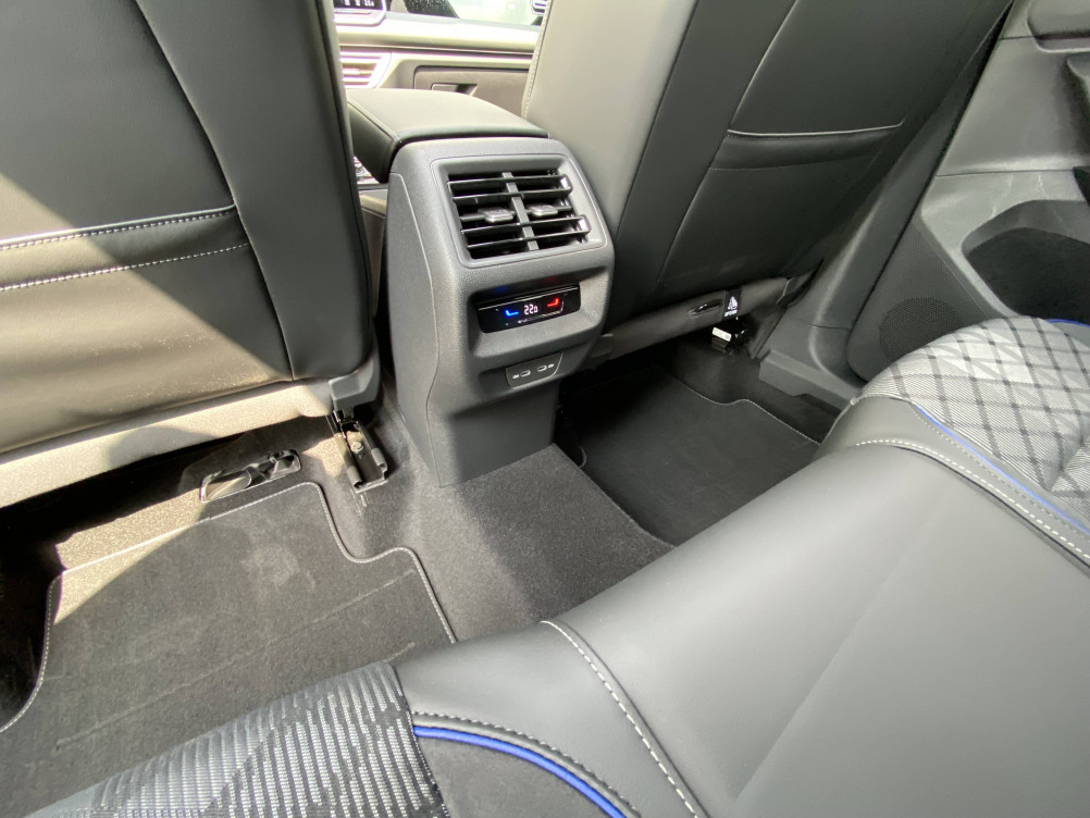 Acheter Volkswagen Tiguan Tiguan 2.0 TDI 150ch DSG7 R-Line Edition 5p neuf dans les concessions du Groupe Faurie