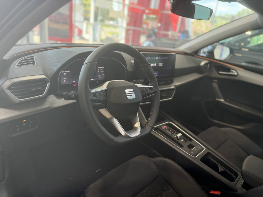 Acheter Seat Leon Leon e-Hybrid 204 ch DSG6 Xcellence 5p neuf dans les concessions du Groupe Faurie