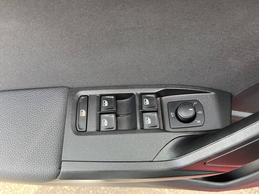 Acheter Seat Ibiza Ibiza 1.0 EcoTSI 115 ch S/S DSG7 FR 5p occasion dans les concessions du Groupe Faurie
