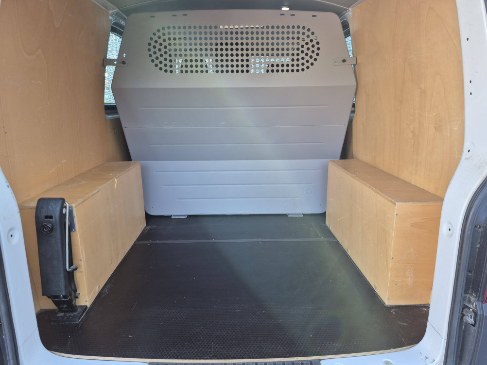 Acheter Volkswagen Transporter Fourgon T6 TRANSPORTER 6.1 VAN L1H1 2.0 TDI 150 DSG7 4MOTION BUSINESS LINE 4p occasion dans les concessions du Groupe Faurie