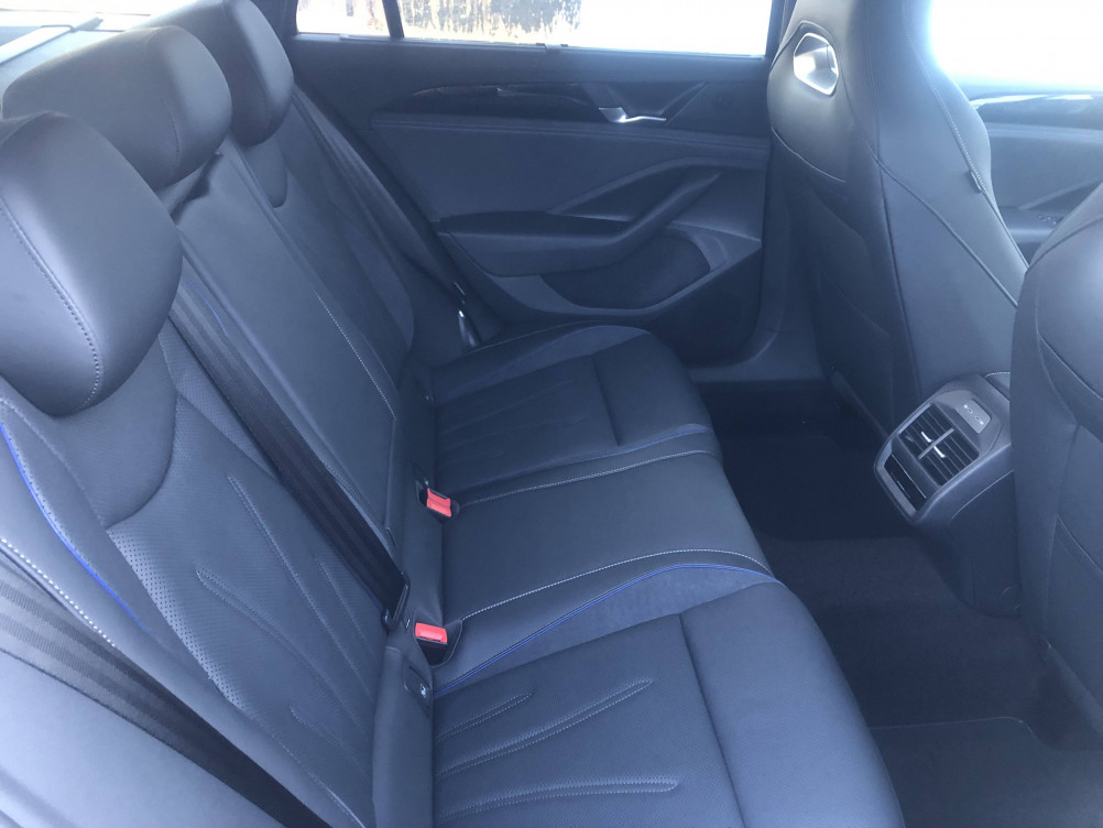 Acheter Volkswagen Passat Passat 1.5 eHybrid 272 DSG6 R-Line 5p neuf dans les concessions du Groupe Faurie