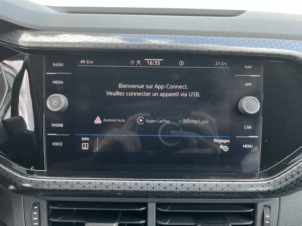 Acheter Volkswagen T-Cross T-Cross 1.0 TSI 110 Start/Stop BVM6 Carat 5p occasion dans les concessions du Groupe Faurie