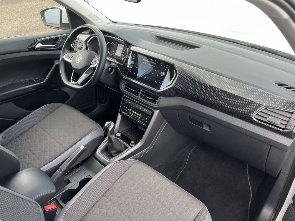 Acheter Volkswagen T-Cross T-Cross 1.0 TSI 110 Start/Stop BVM6 Carat 5p occasion dans les concessions du Groupe Faurie