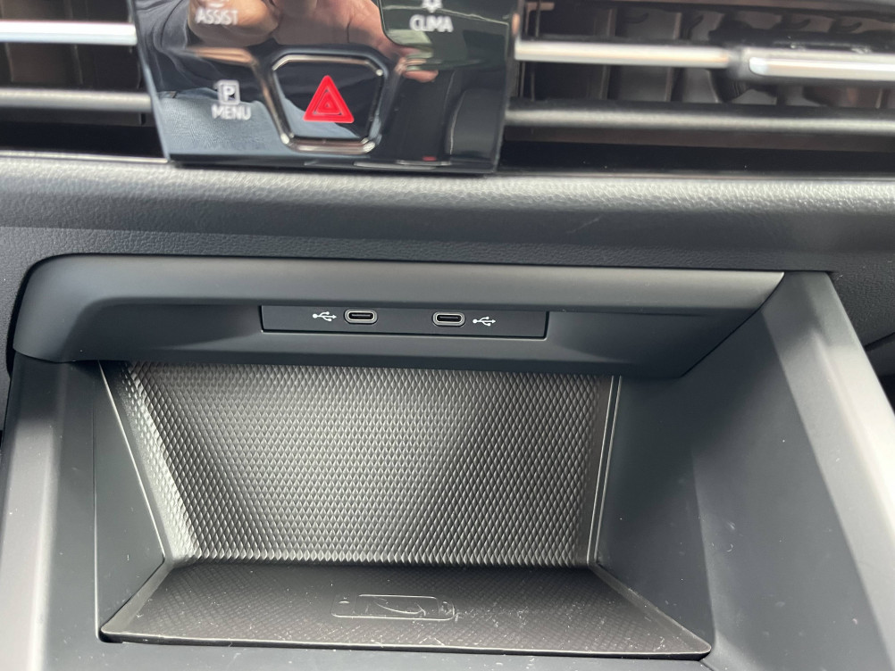 Acheter Volkswagen Golf Golf 1.0 eTSI OPF 110 DSG7 Active 5p occasion dans les concessions du Groupe Faurie