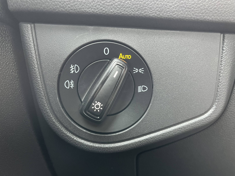 Acheter Volkswagen Polo Polo 1.0 TSI 110 S&S DSG7 R-Line 5p occasion dans les concessions du Groupe Faurie