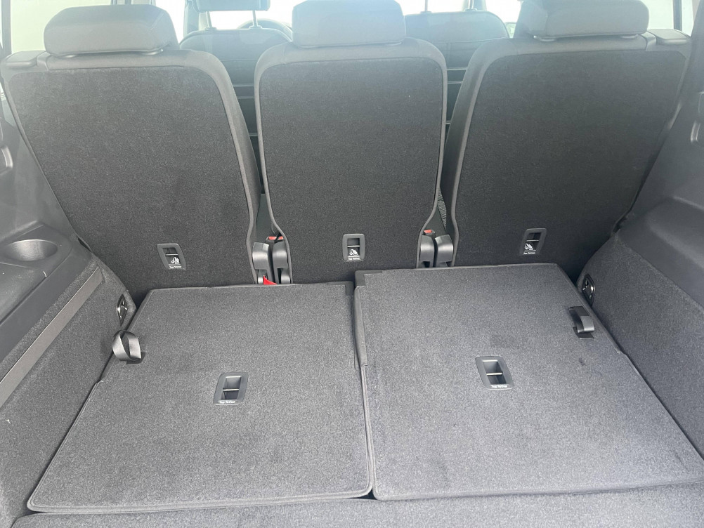 Acheter Volkswagen Touran Touran 2.0 TDI 150 DSG7 7pl VW Edition 5p neuf dans les concessions du Groupe Faurie