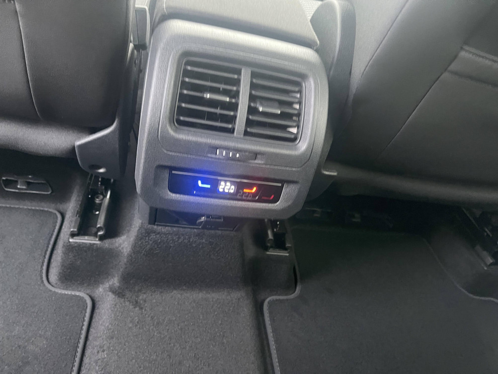 Acheter Volkswagen Touran Touran 2.0 TDI 150 DSG7 7pl VW Edition 5p neuf dans les concessions du Groupe Faurie