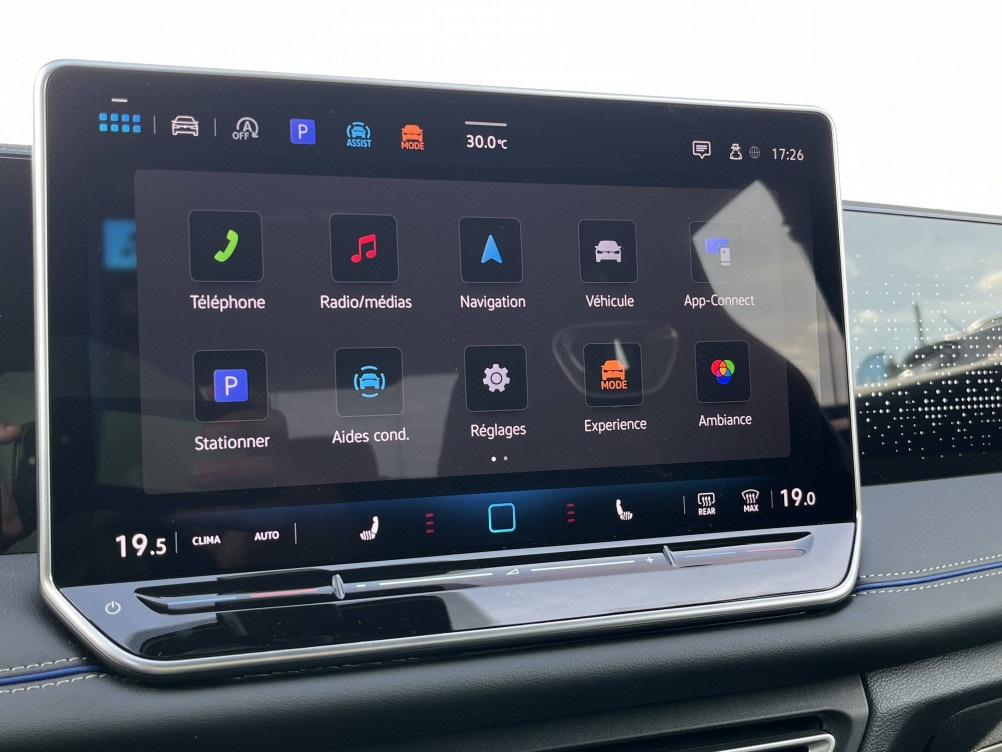 Acheter Volkswagen Tiguan Tiguan 1.5 eTSI 150ch DSG7 R-Line 5p occasion dans les concessions du Groupe Faurie