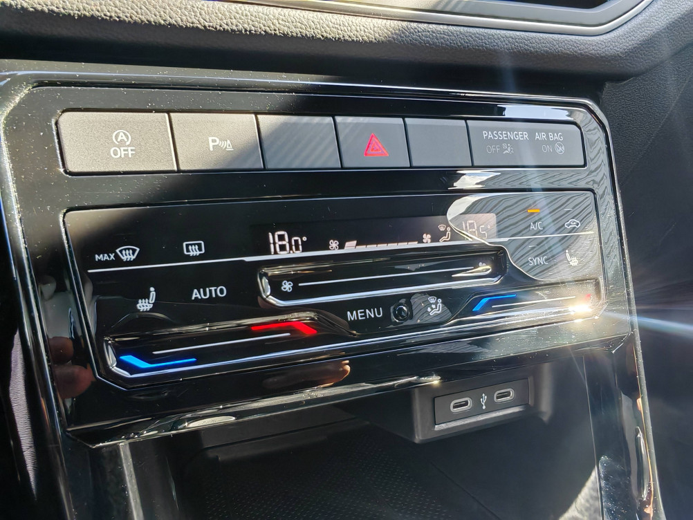 Acheter Volkswagen T-Cross T-Cross 1.0 TSI 115 Start/Stop DSG7 R-Line 5p occasion dans les concessions du Groupe Faurie