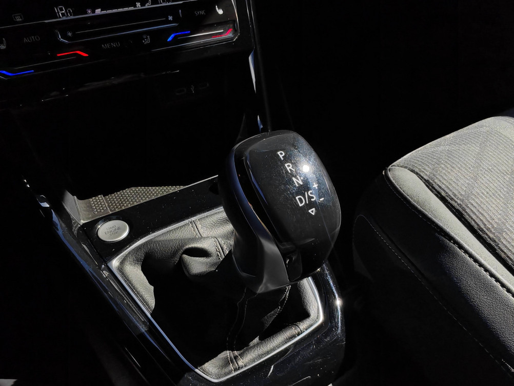 Acheter Volkswagen T-Cross T-Cross 1.0 TSI 115 Start/Stop DSG7 R-Line 5p occasion dans les concessions du Groupe Faurie