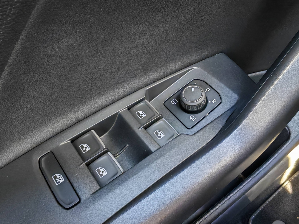 Acheter Volkswagen T-Cross T-Cross 1.0 TSI 115 Start/Stop DSG7 R-Line 5p occasion dans les concessions du Groupe Faurie