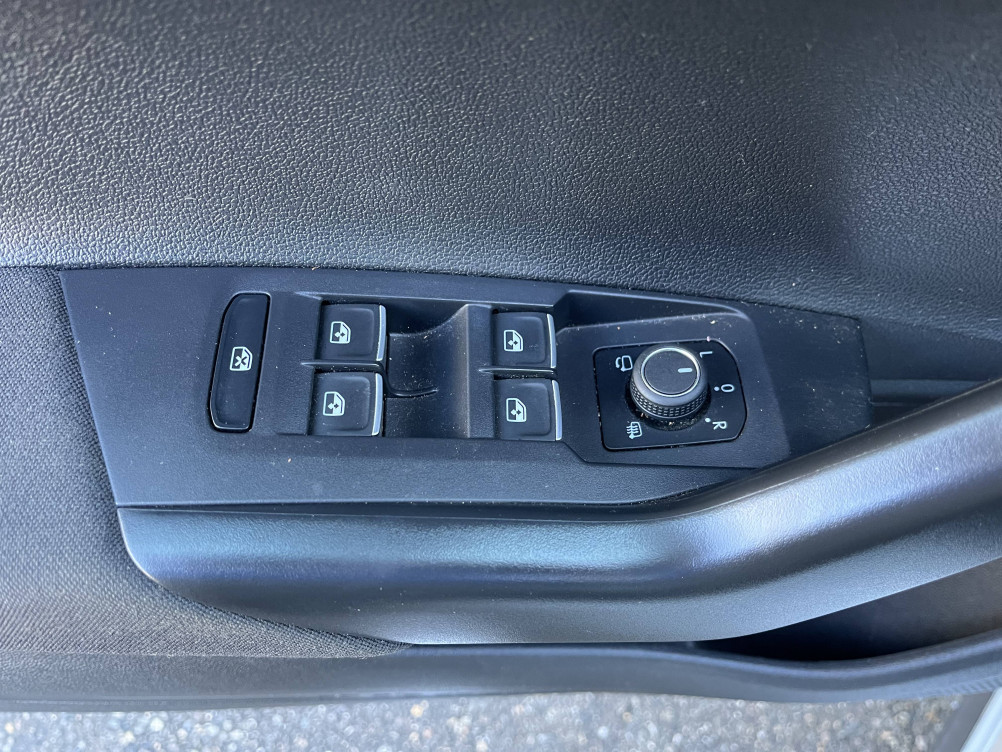 Acheter Volkswagen Polo Polo 1.0 TSI 110 S&S DSG7 R-Line 5p occasion dans les concessions du Groupe Faurie