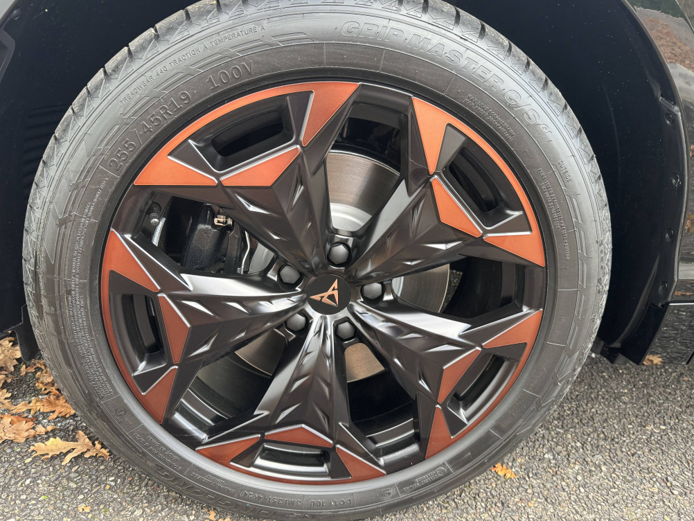 Acheter Cupra Terramar Terramar 1.5 eHybrid 272 ch DSG6 VZ 5p neuf dans les concessions du Groupe Faurie