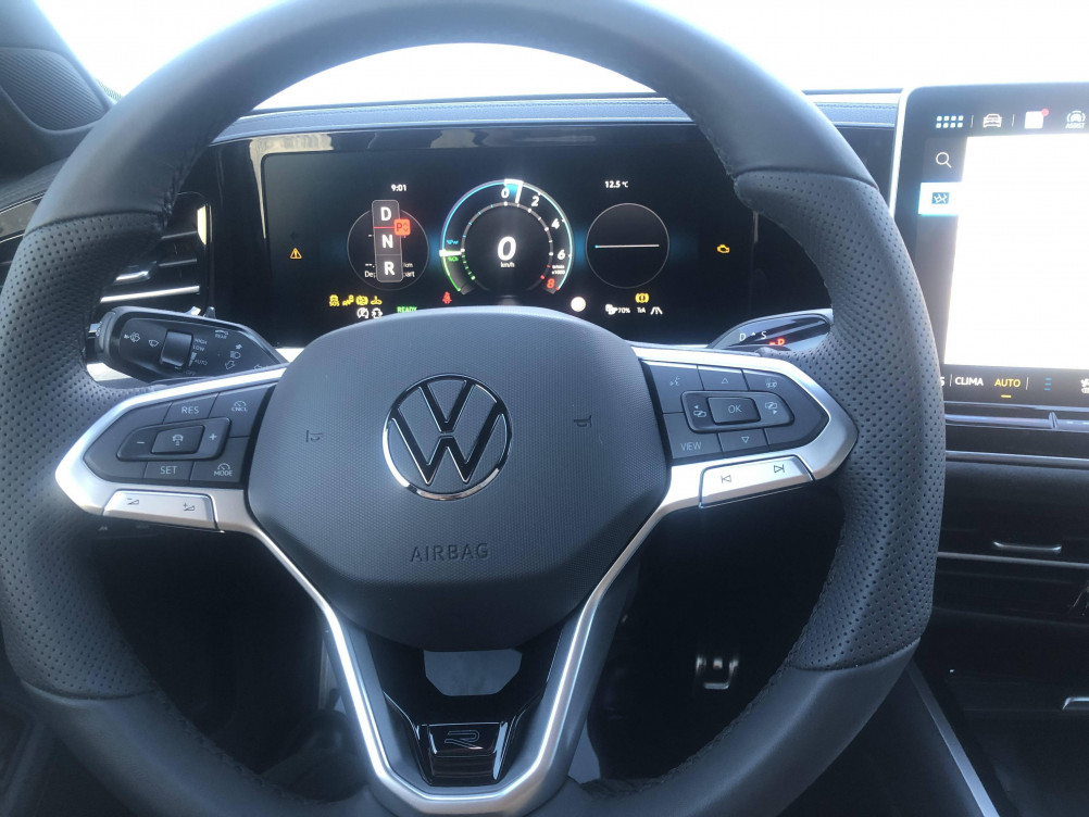 Acheter Volkswagen Passat Passat 1.5 eHybrid 272 DSG6 R-Line 5p neuf dans les concessions du Groupe Faurie