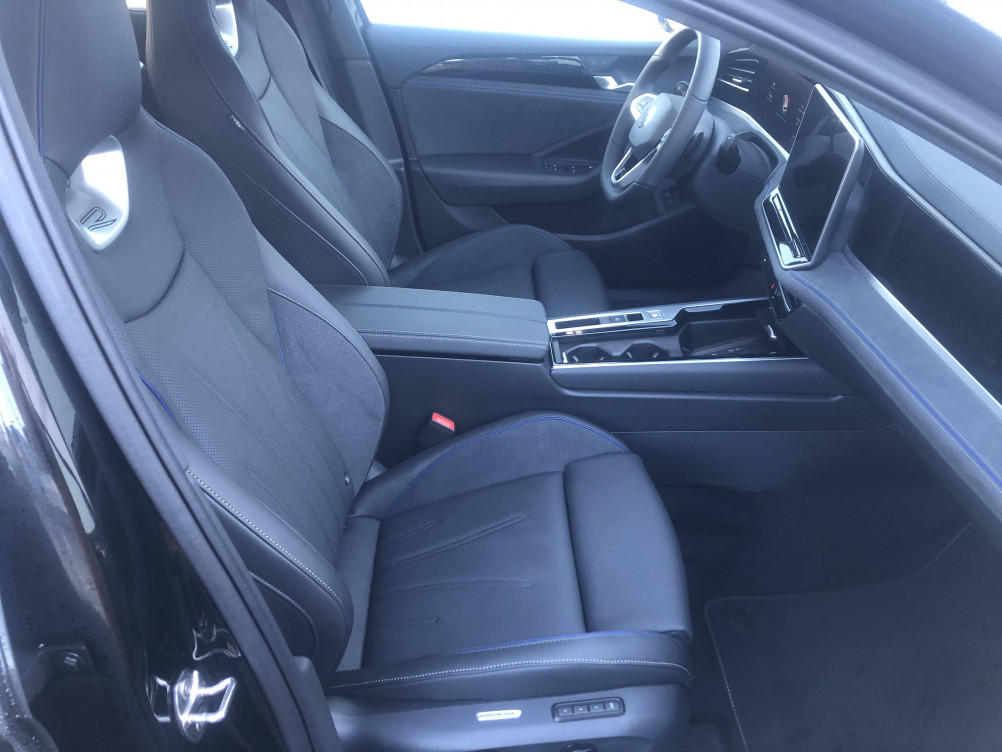 Acheter Volkswagen Passat Passat 1.5 eHybrid 272 DSG6 R-Line 5p neuf dans les concessions du Groupe Faurie