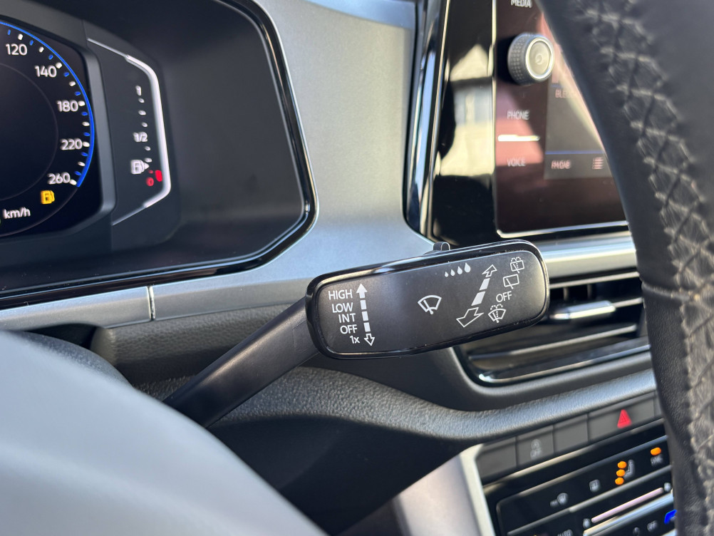 Acheter Volkswagen T-Roc T-Roc 2.0 TDI 150 Start/Stop DSG7 Life Business 5p occasion dans les concessions du Groupe Faurie