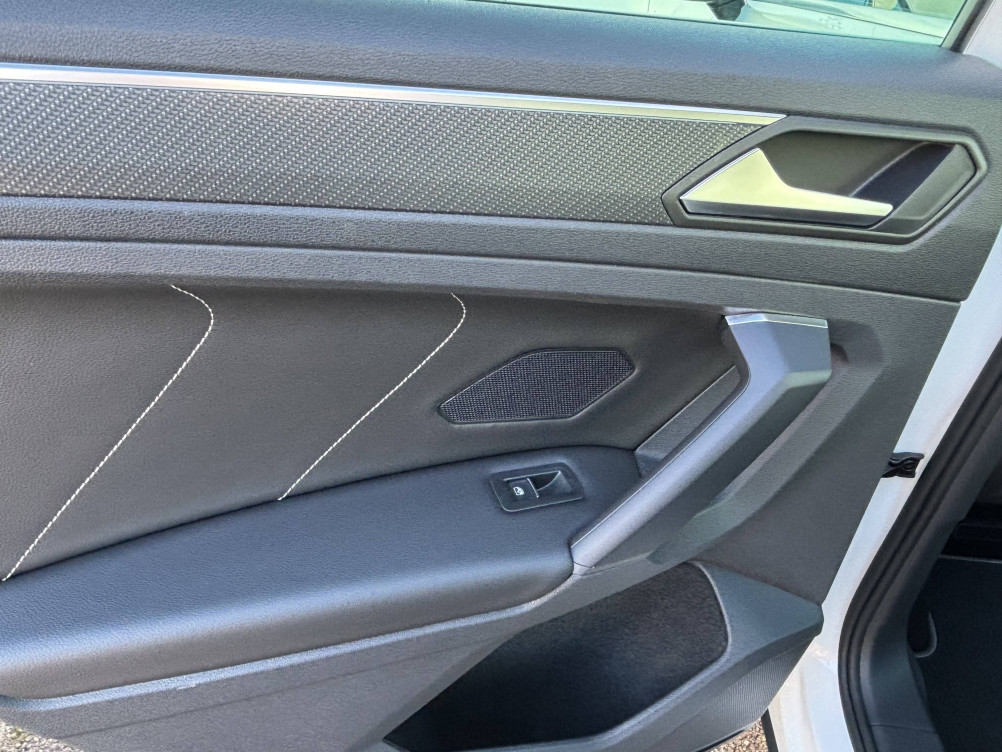 Acheter Volkswagen Tiguan Tiguan 1.4 eHybrid 245ch DSG6 R-Line 5p occasion dans les concessions du Groupe Faurie