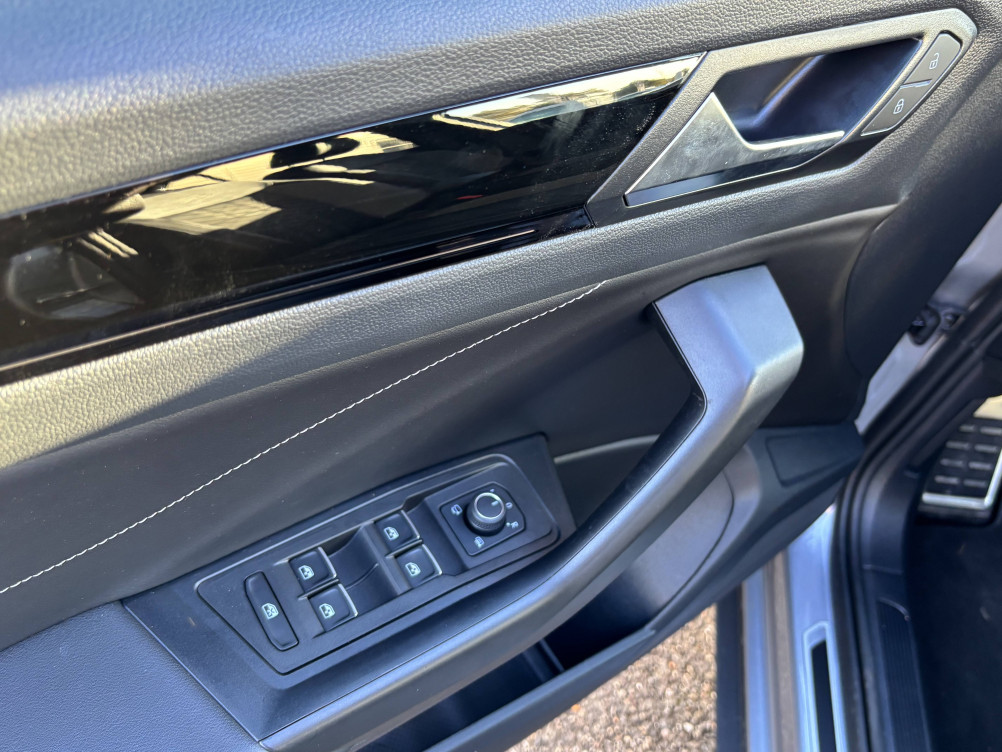 Acheter Volkswagen T-Roc T-Roc 1.5 TSI EVO 150 Start/Stop DSG7 R-Line 5p occasion dans les concessions du Groupe Faurie