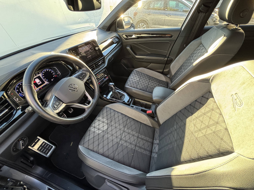 Acheter Volkswagen T-Roc T-Roc 1.5 TSI EVO 150 Start/Stop DSG7 R-Line 5p occasion dans les concessions du Groupe Faurie