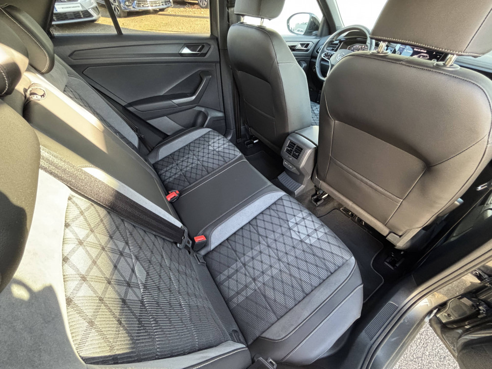 Acheter Volkswagen T-Roc T-Roc 1.5 TSI EVO 150 Start/Stop DSG7 R-Line 5p occasion dans les concessions du Groupe Faurie