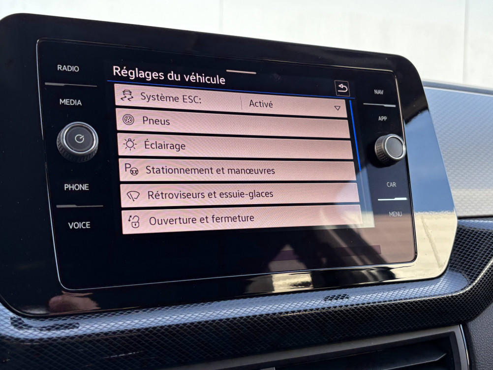 Acheter Volkswagen T-Cross T-Cross 1.0 TSI 95 Start/Stop BVM5 VW Edition 5p occasion dans les concessions du Groupe Faurie