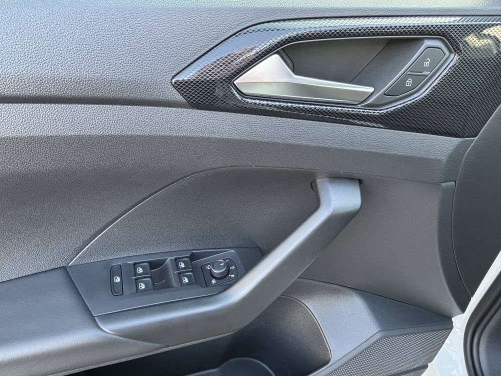 Acheter Volkswagen T-Cross T-Cross 1.0 TSI 95 Start/Stop BVM5 VW Edition 5p occasion dans les concessions du Groupe Faurie
