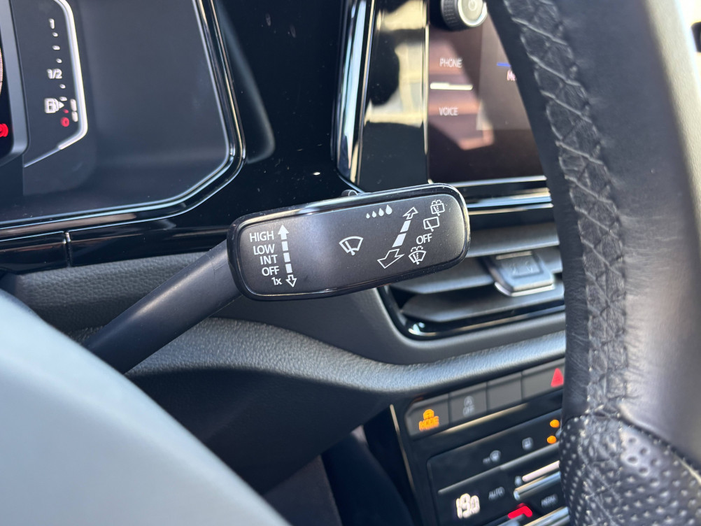 Acheter Volkswagen T-Roc T-Roc 1.5 TSI EVO 150 Start/Stop DSG7 R-Line 5p occasion dans les concessions du Groupe Faurie