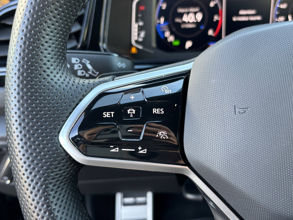 Acheter Volkswagen T-Roc T-Roc 1.5 TSI EVO 150 Start/Stop DSG7 R-Line 5p occasion dans les concessions du Groupe Faurie