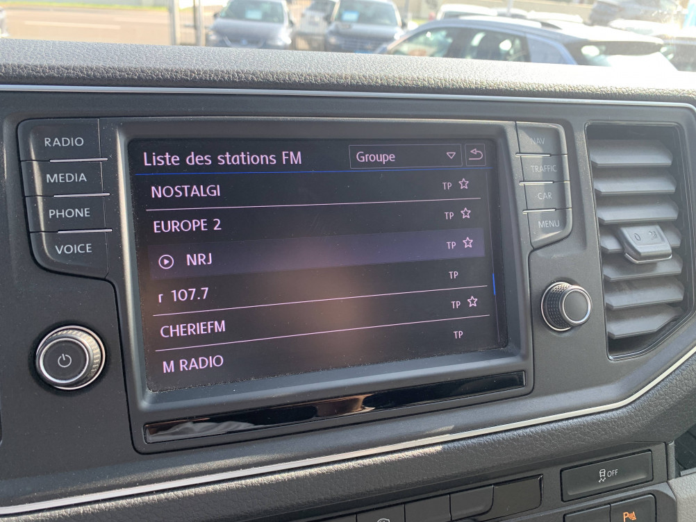 Acheter Volkswagen Crafter CRAFTER VAN 30 L3H3 2.0 TDI 140 CH BUSINESS LINE PLUS 4p occasion dans les concessions du Groupe Faurie