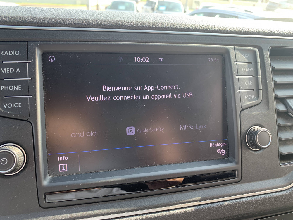 Acheter Volkswagen Crafter CRAFTER VAN 30 L3H3 2.0 TDI 140 CH BUSINESS LINE PLUS 4p occasion dans les concessions du Groupe Faurie