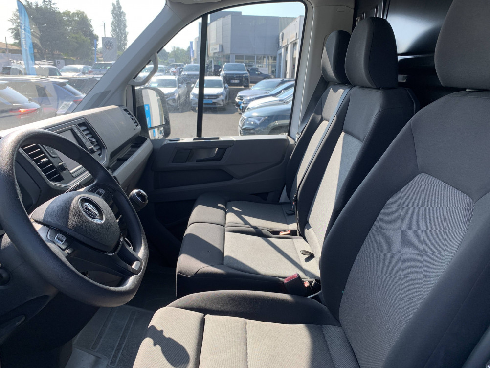 Acheter Volkswagen Crafter CRAFTER VAN 30 L3H3 2.0 TDI 140 CH BUSINESS LINE PLUS 4p occasion dans les concessions du Groupe Faurie