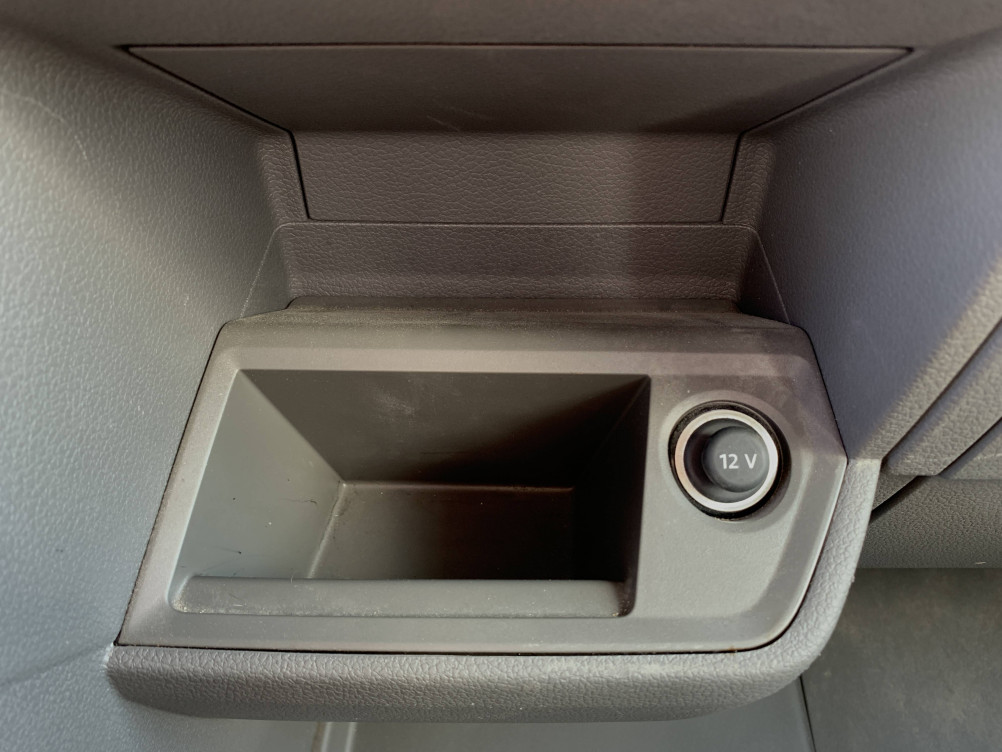 Acheter Volkswagen Crafter CRAFTER VAN 30 L3H3 2.0 TDI 140 CH BUSINESS LINE PLUS 4p occasion dans les concessions du Groupe Faurie